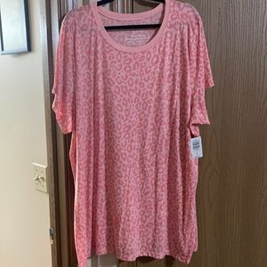 Torrid Pink leopard T-shirt